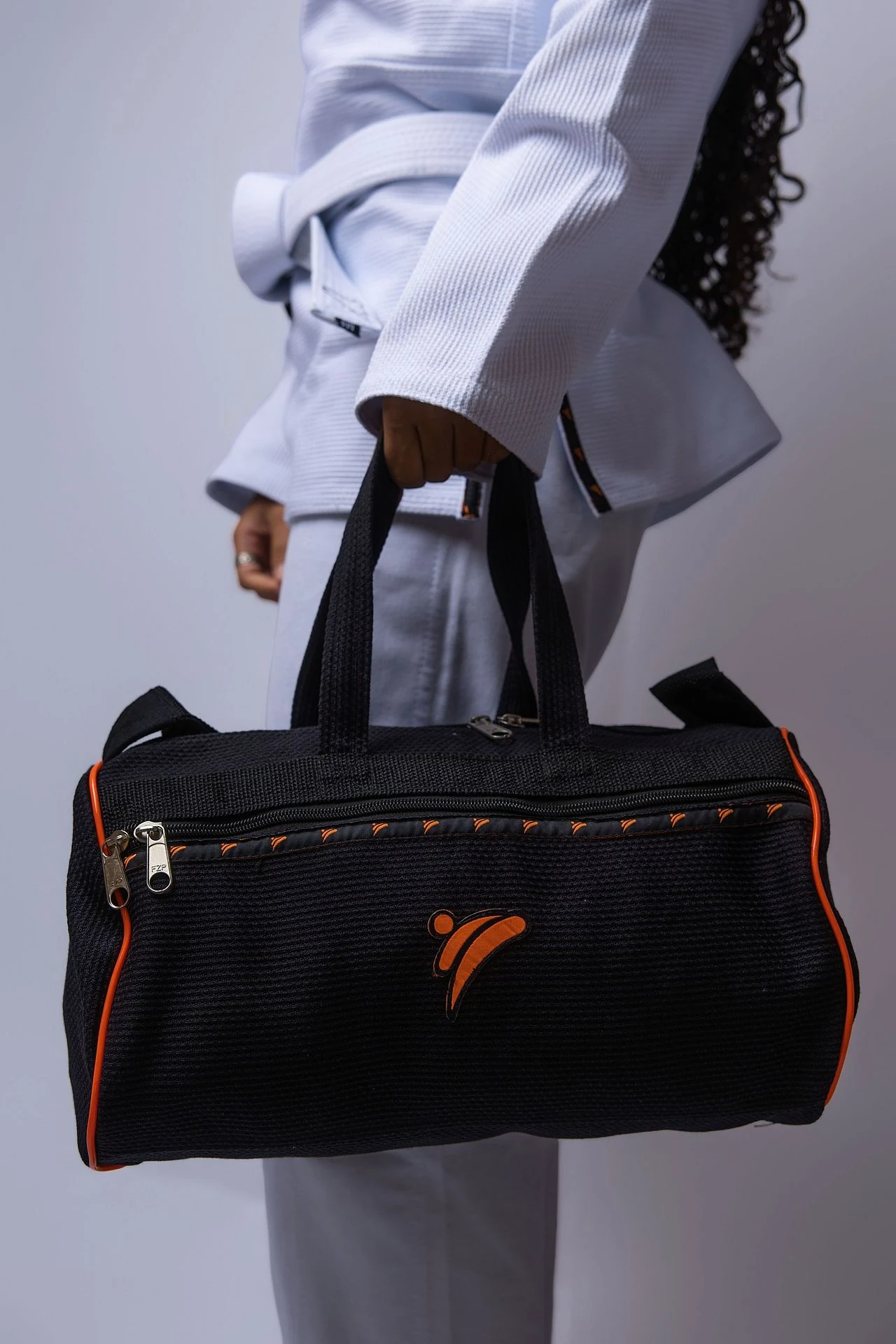 Detalhe da bolsa Combate usada para transportar o kimono